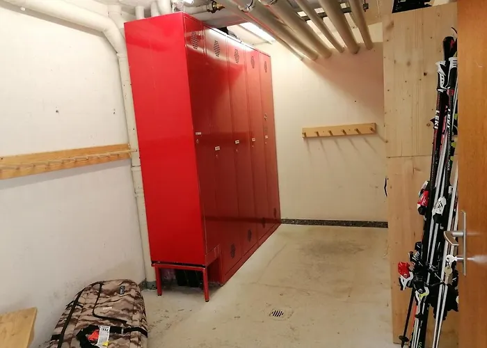 Great With Visual Contact To Alpin Express *